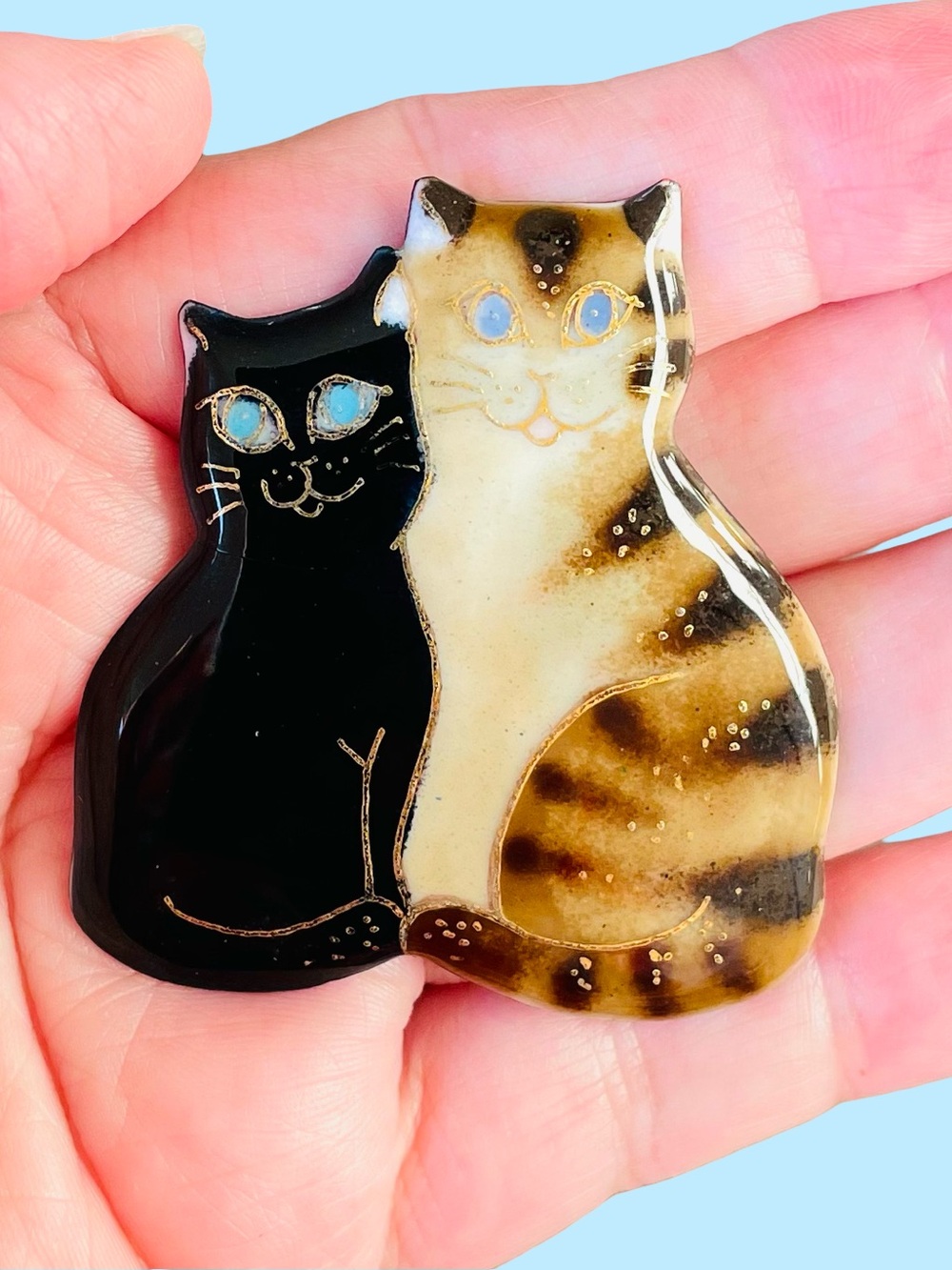 Vintage Enamel Cat Brooch